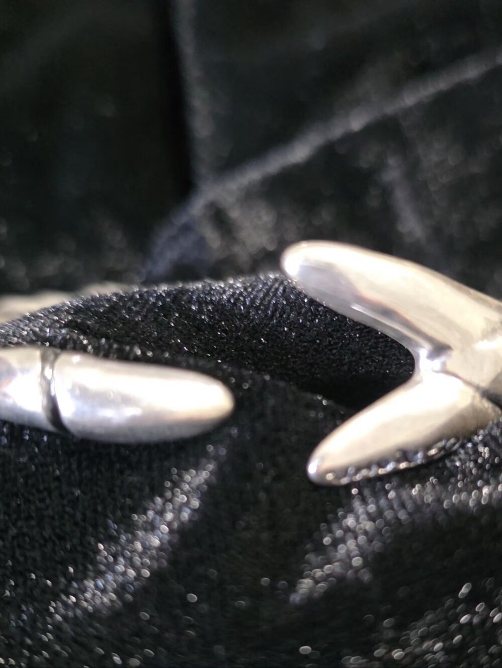 UNO de 50 Silver Open Cuff - Polished Silver - Picture 2 of 4
